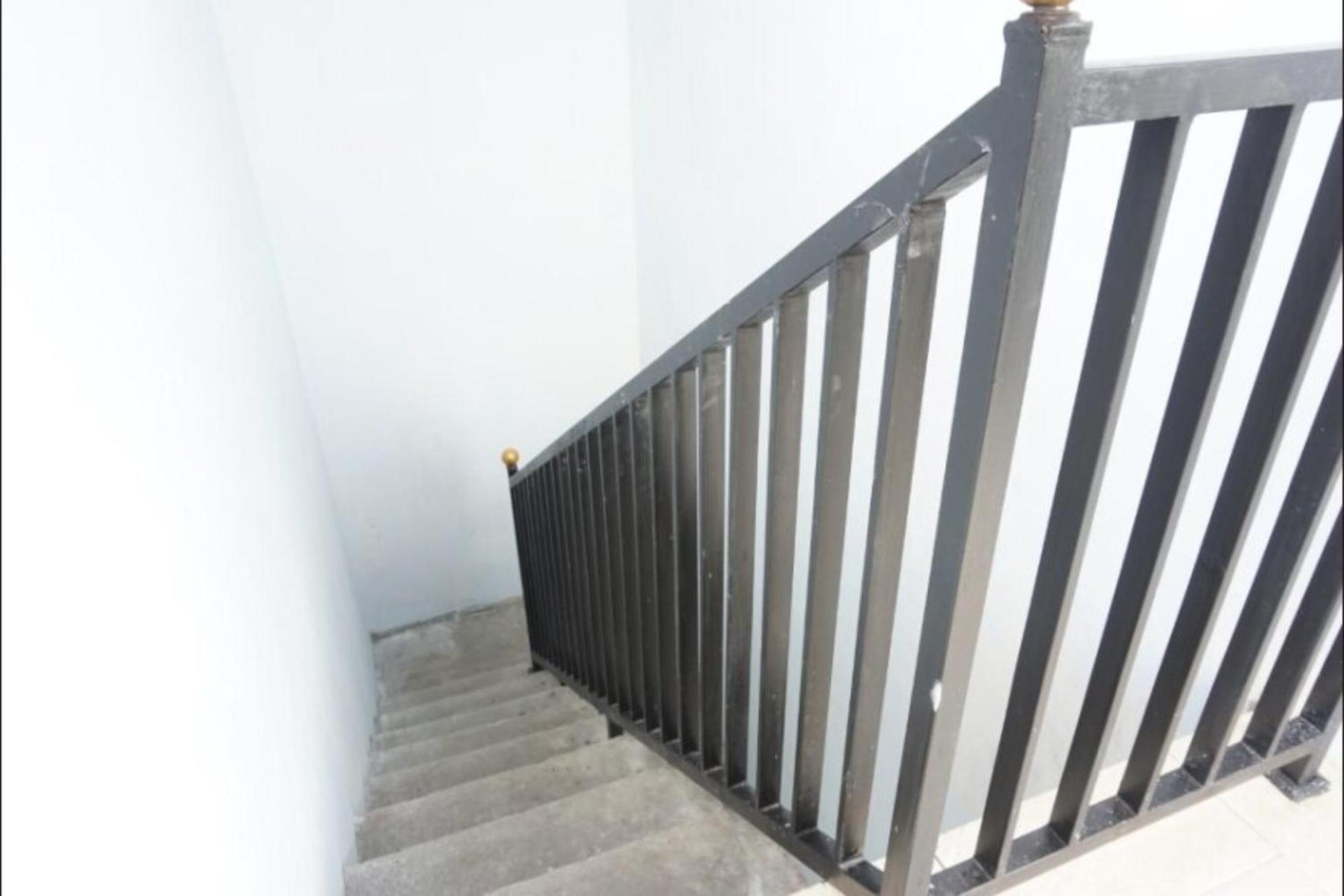Spot On 93611 Kost Pak Suyatno Syariah 2 Hotell Ponorogo Exteriör bild