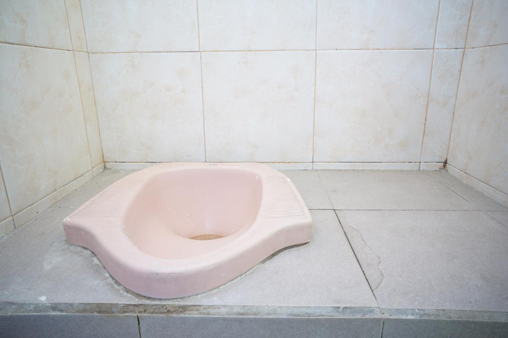 Spot On 93611 Kost Pak Suyatno Syariah 2 Hotell Ponorogo Exteriör bild